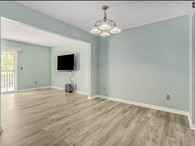 6308 Harlequin Ln — Photo 7