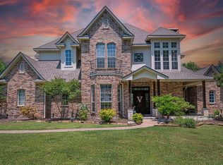 207 River Oaks Dr, Combine, TX 75159