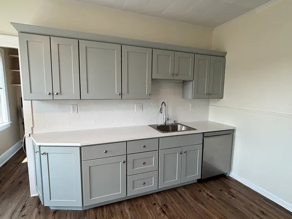 10 Davis St Floor 2, Woburn, MA 01801