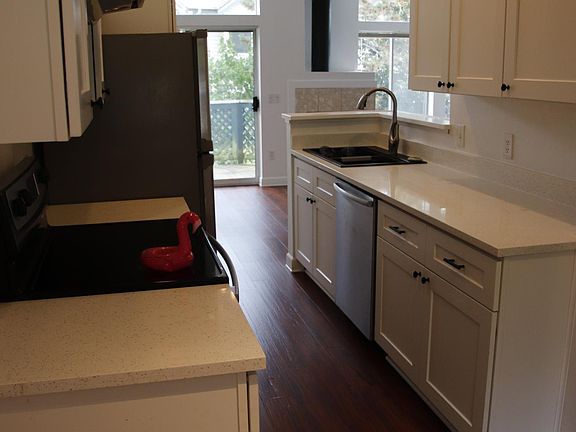 5th image of 2142 NW Pacific Yew Pl #2142