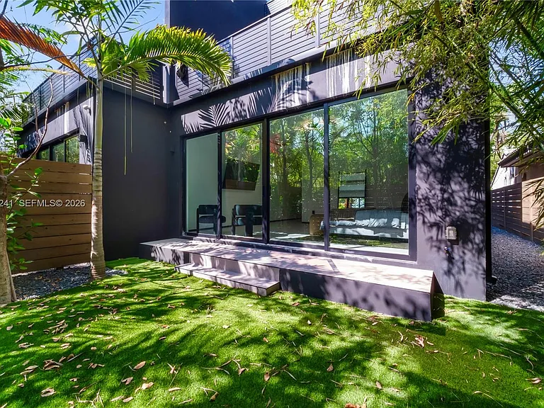 420 SW 15th Rd — Photo 31