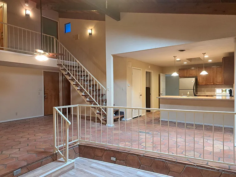 2331 Siesta Ln — Photo 2
