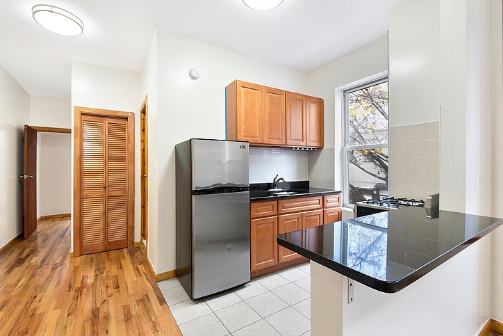 2nd image of 158 Greene Ave #1