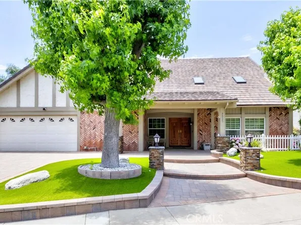 7005 E Country Club Ln, Anaheim, CA 92807