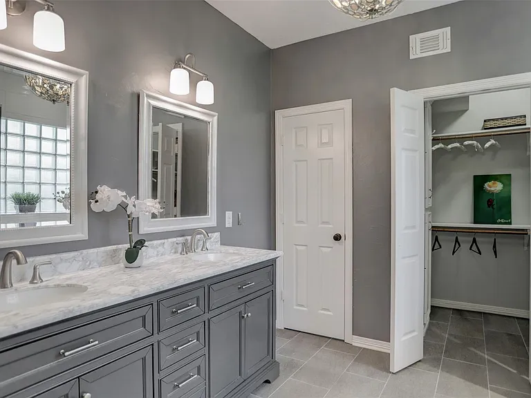 112 Harbour Town Dr — Photo 22