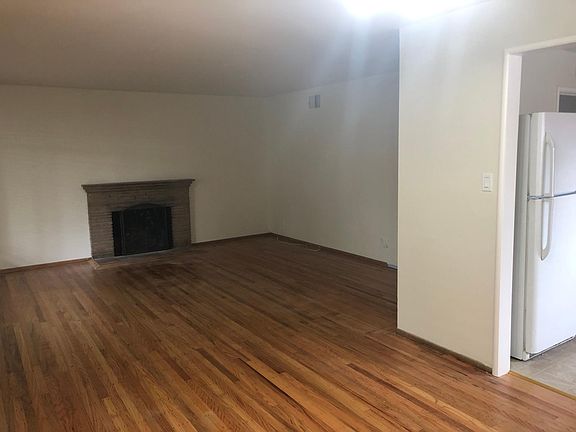 2nd image of 735 Nutmeg Ave