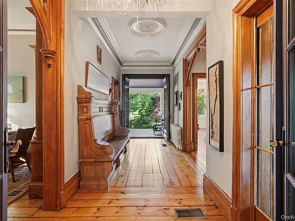 2nd image of 37 Paulding Avenue