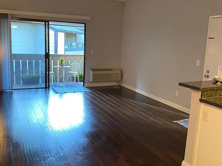 Spacious living room