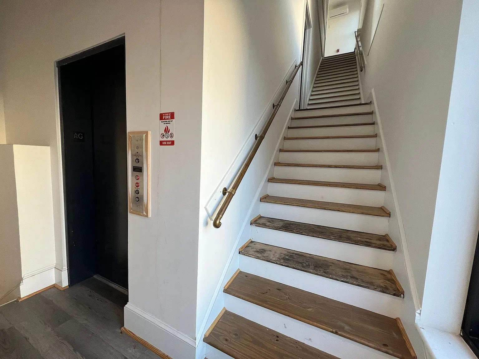 301 Campbell Avenue- Downtown-Live, Work, & Play — Photo 3