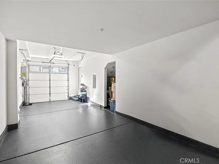 11026 Momentum Dr — Photo 23