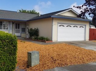 2327 Gardner Ave, Santa Rosa, CA 95407