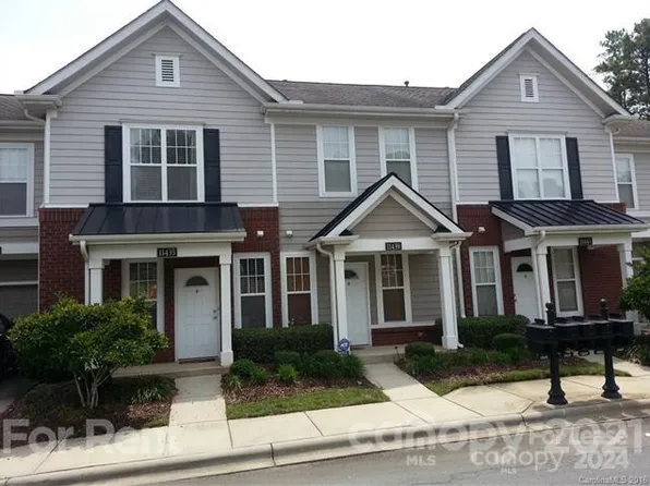 11435 Dixie Glen Dr, Charlotte, NC 28277