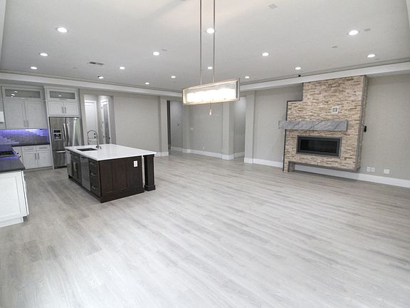 5th image of 8225 Mariposa Ave