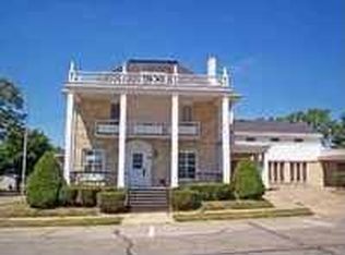 921 15th Ave, Monroe, WI 53566