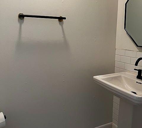 Unit Photo