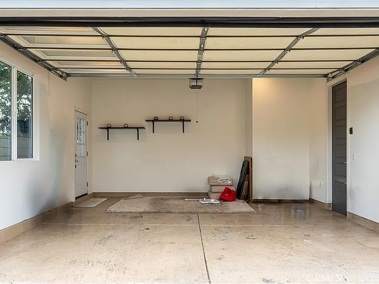6940 Peach Ave — Photo 65