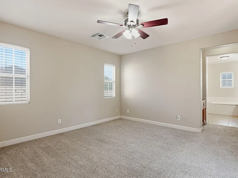 15372 W Dahlia Dr — Photo 22
