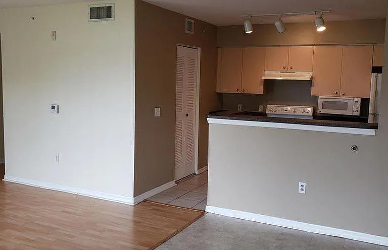 4190 San Marino Blvd #106 — Photo 6