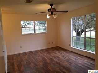 2401 Windy Hill Rd, Kyle, TX 78640