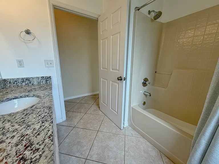 32 Forest Grove Dr — Photo 13