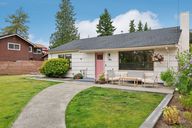 N 128th St-0506-006.jpg