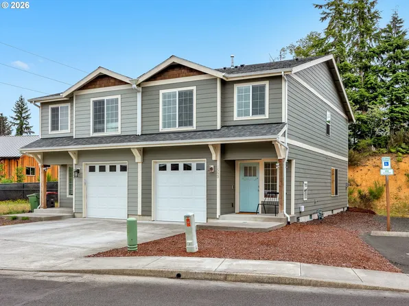 1593 SE Honeysuckle Loop, Warrenton, OR 97146