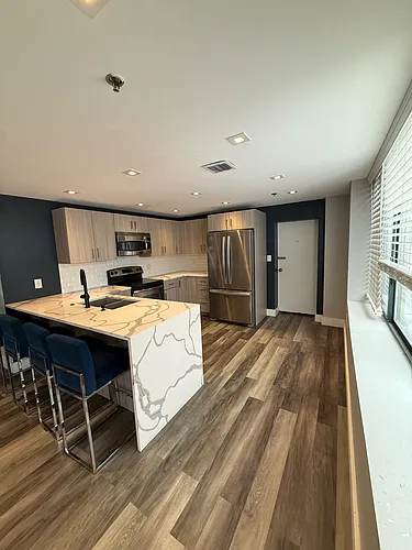 531 Main St #601 Photo 1