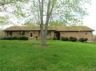 902 Gerth Rd, Bourbon, MO 65441