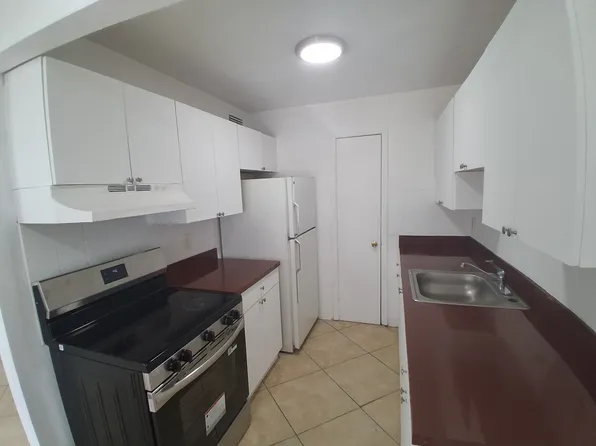 401 SW 13th Pl, Deerfield Beach, FL