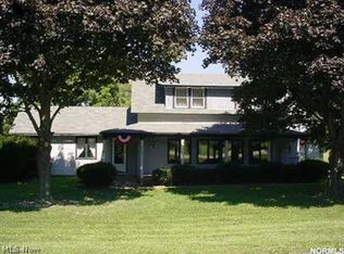 9405 W Darrow Rd, Vermilion, OH 44089