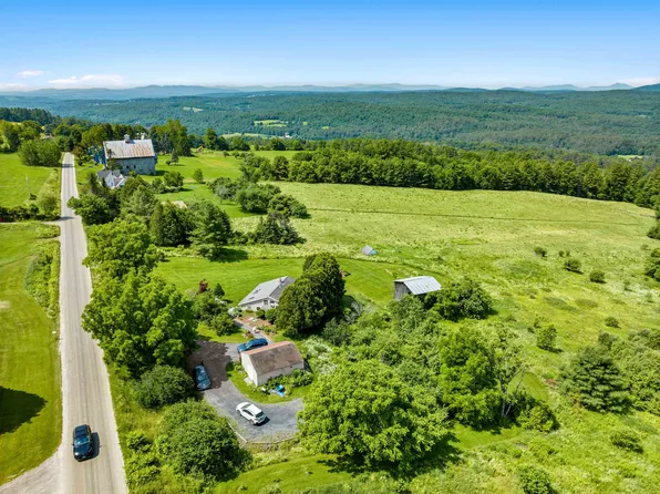 2113 Max Gray Road, Calais, VT 05667