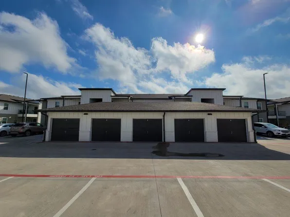 The Grove Apartments