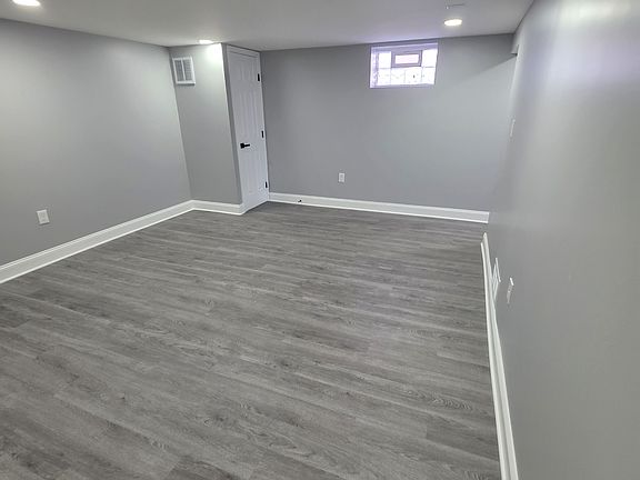 4th image of 1310 Sherwood Ave