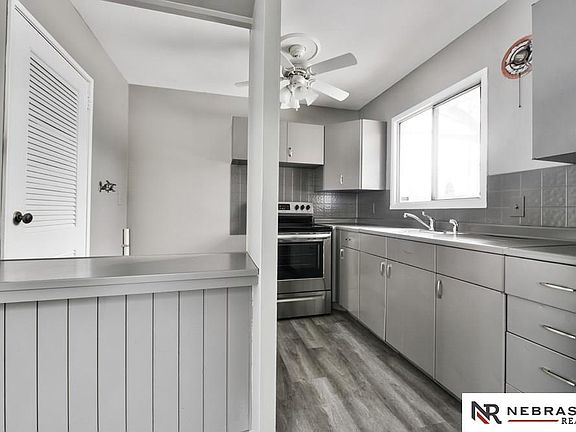 5th image of 3807 Krug Ave