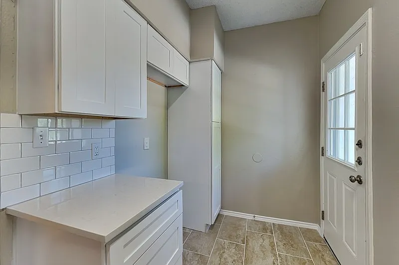 2 bed, 2.0 bath, 1521 sqft, $2,099 — Photo 4