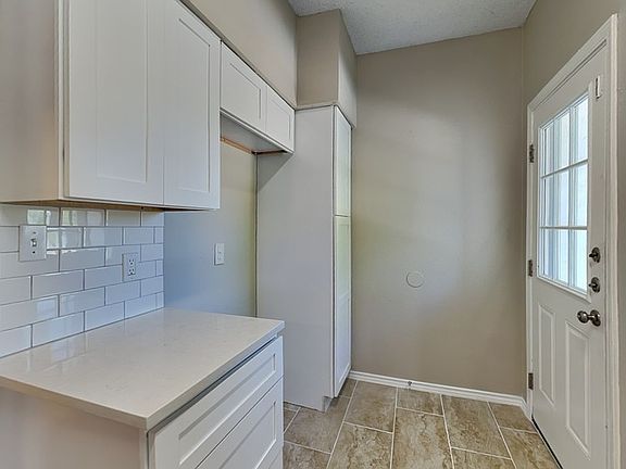 4th image of 6700 Alissa Dr