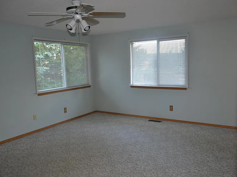 4340 Ridgecrest Way SE — Photo 17