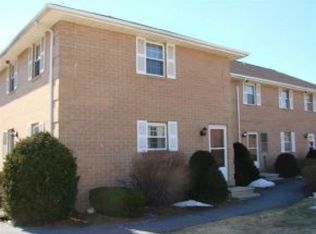 110 Elmwood Dr, Hudson, NH 03051