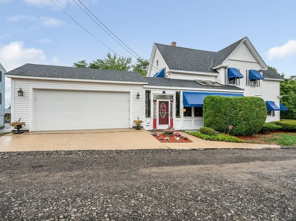 153 11th St, Lowell, MA 01850