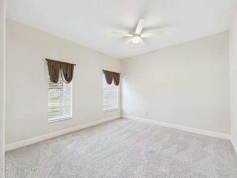 6106 Indigo Crossing Dr — Photo 20