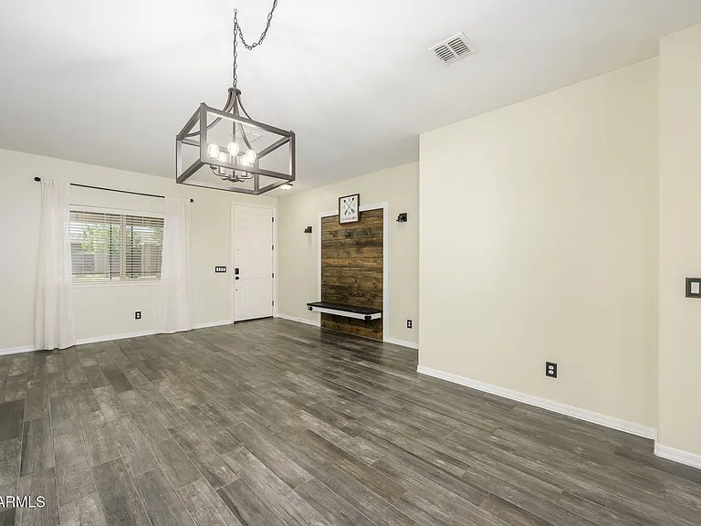 538 W Gum Tree Ave — Photo 9
