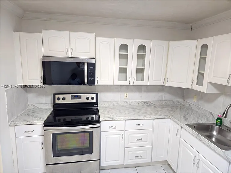 2025 NE 164th St #710 — Photo 7