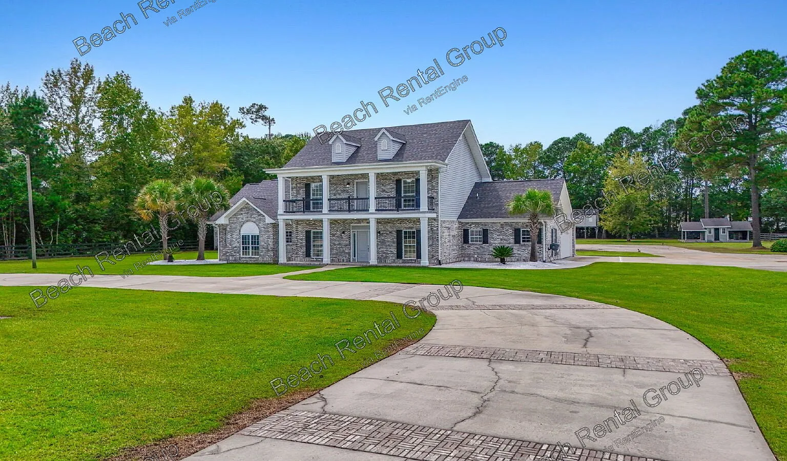 4 bed, 4.0 bath, 4500 sqft, $5,995 — Photo 4