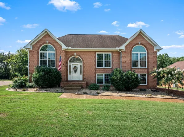 149 Huntington Pl, Hendersonville, TN 37075