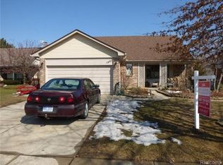 1897 Century Ct, Canton, MI 48188