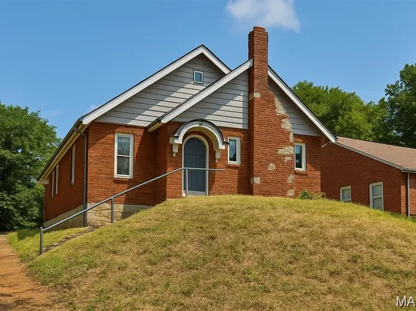 8033 Washington St, Saint Louis, MO 63114