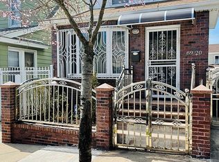 8920 183rd St, Hollis, NY 11423