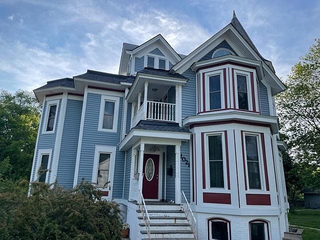 1st image of 1021 8th St Unit 2