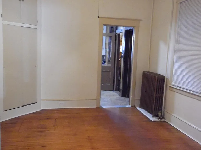 231 Cedar St #1 — Photo 10