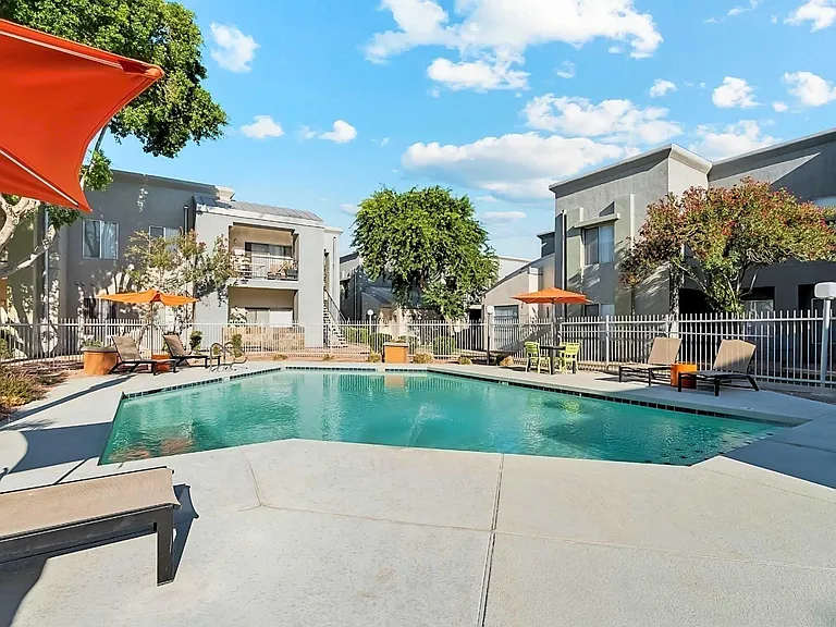 The Turn Apartments — Photo 3